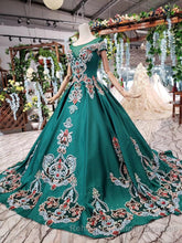 Luxury Green Round Neck Short Sleeves Semi Formal Prom Dresses with Beading